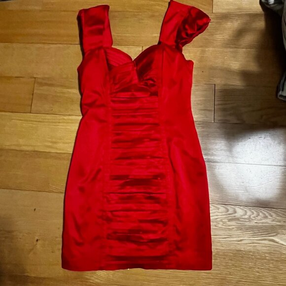 GUESS Cherry Red Ruched, Sweetheart Neck, Satin Bodycon Mini Dress Size 8 - Picture 3 of 8